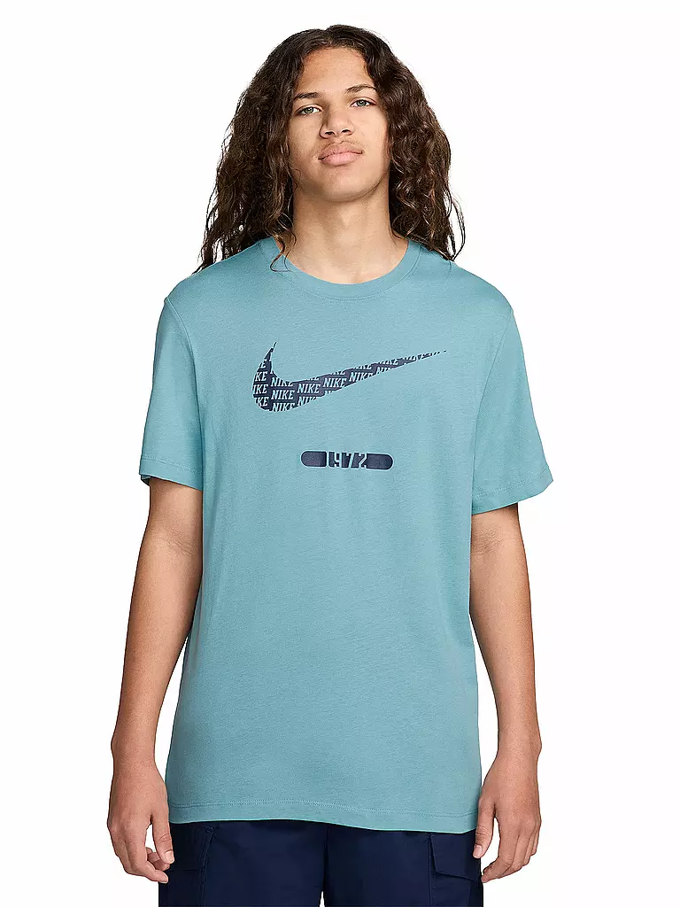 Nike tshirt swoosh online